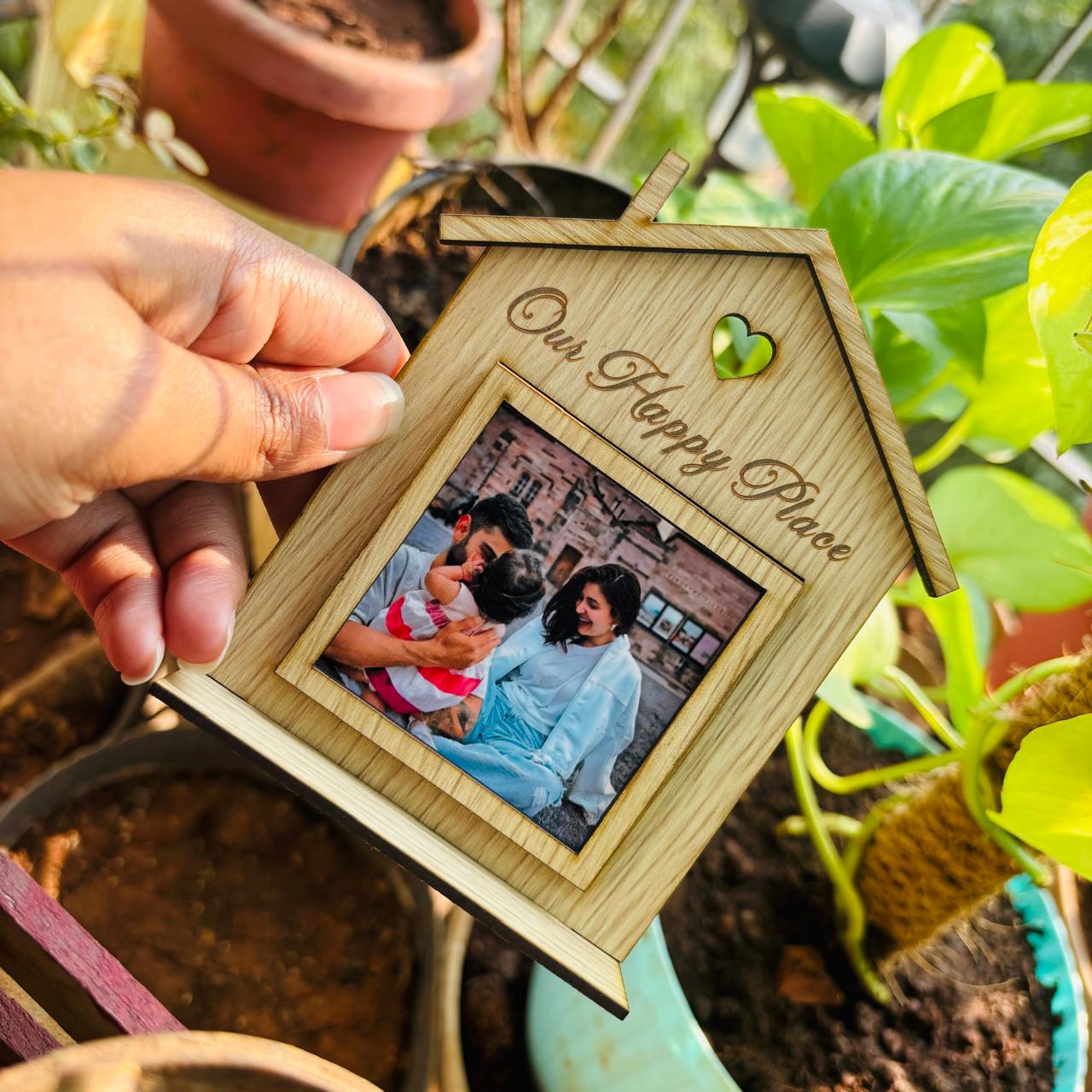 TABLE TOP PHOTO FRAME