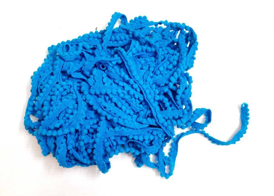 POMPOM LACE