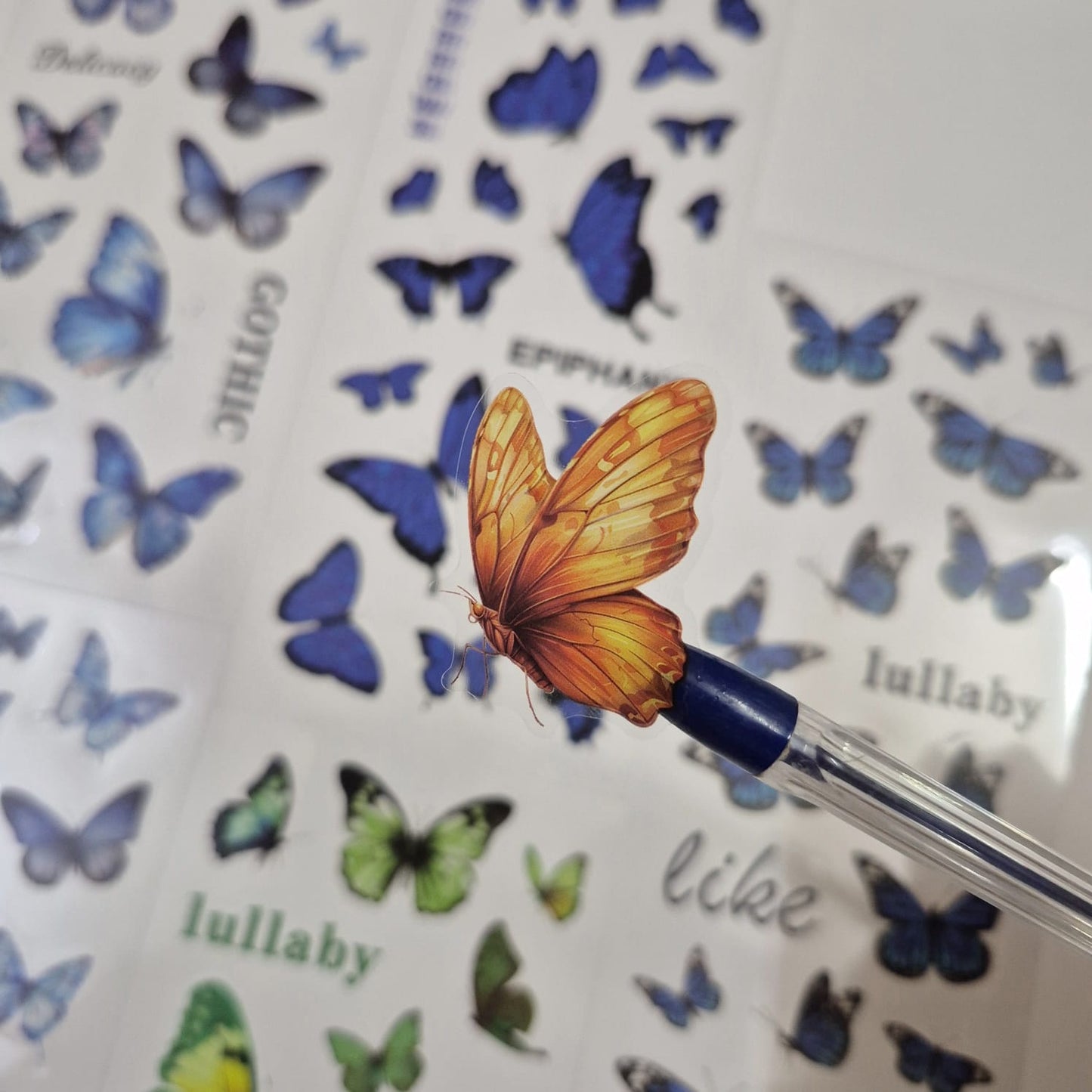TRANSPARNET BUTTERFLY STICKER