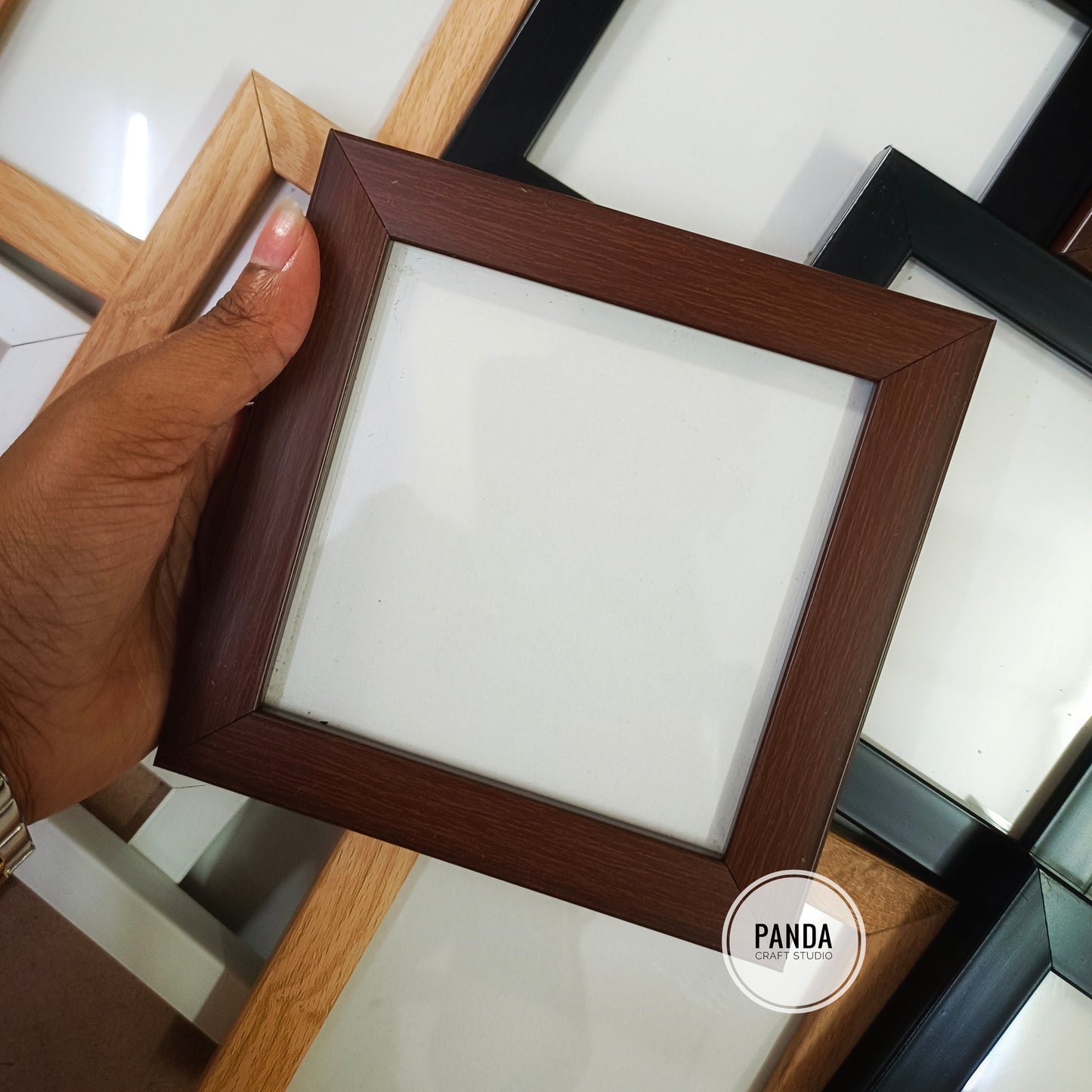 4*4 FRAME